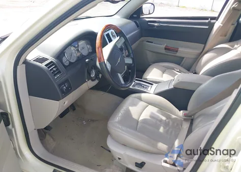 2005 Chrysler 300C from USA, damaged, VIN 2C3AA63H35H632102